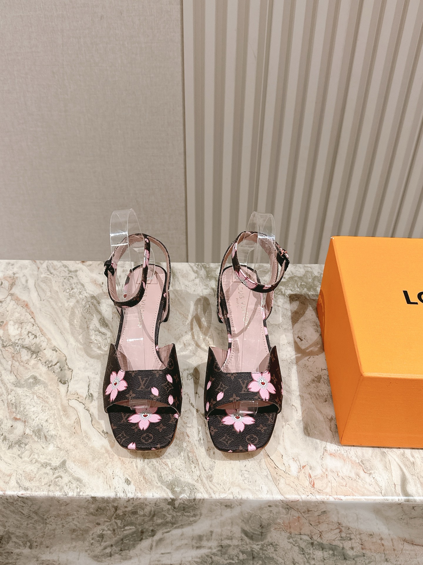 LV 루이비통 메리제인 슈즈 굽 샌들 신발