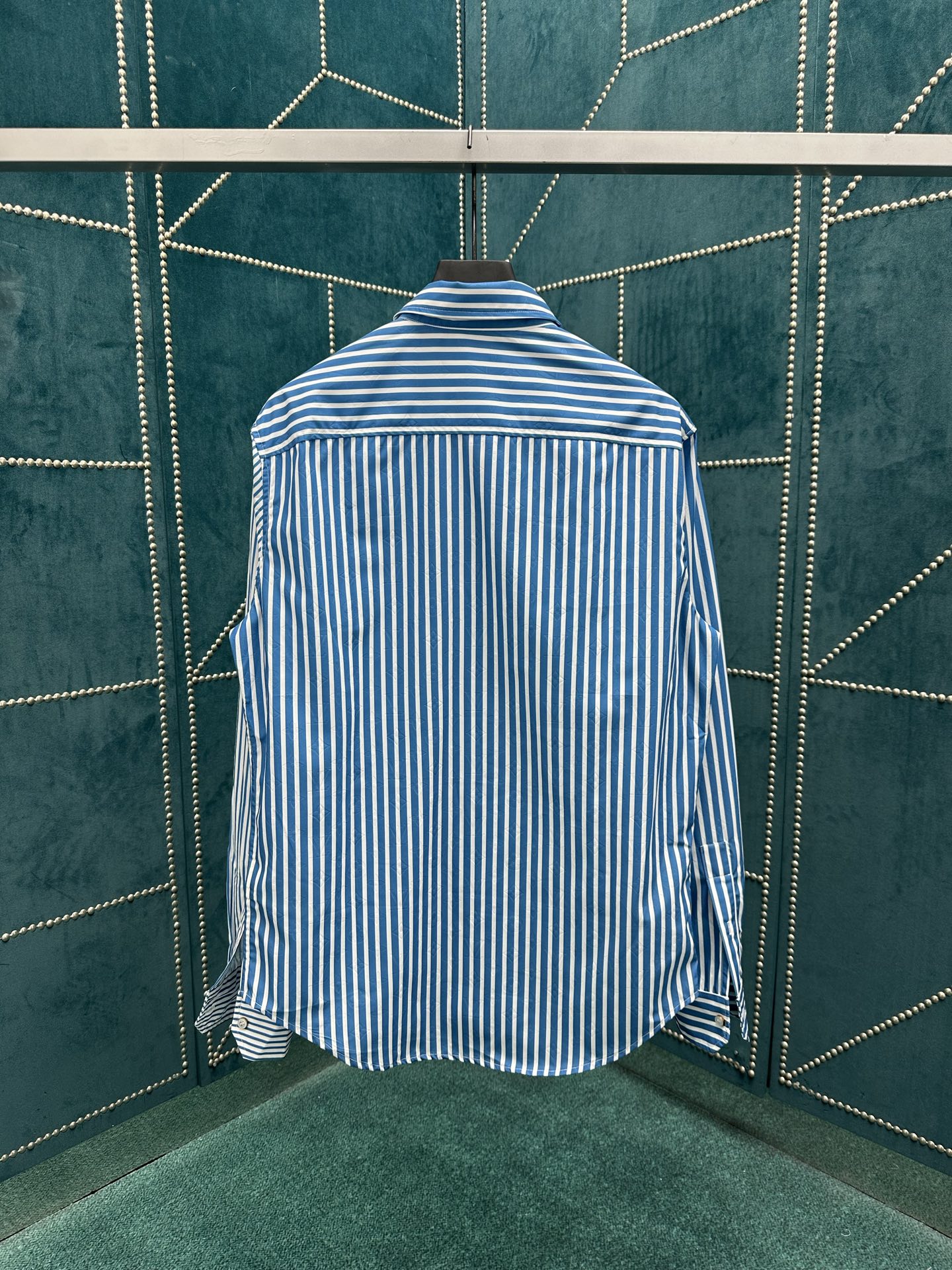 LV 루이비통 스트라이프 셔츠 의류