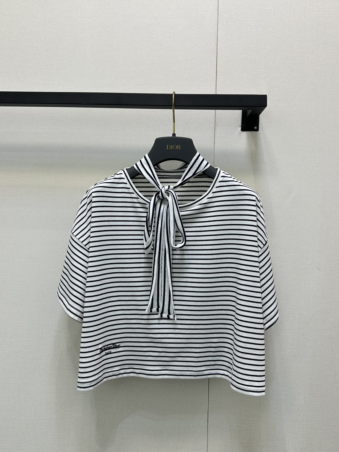 Dior CD 디올 리본 소매 스트라이프 티셔츠 의류