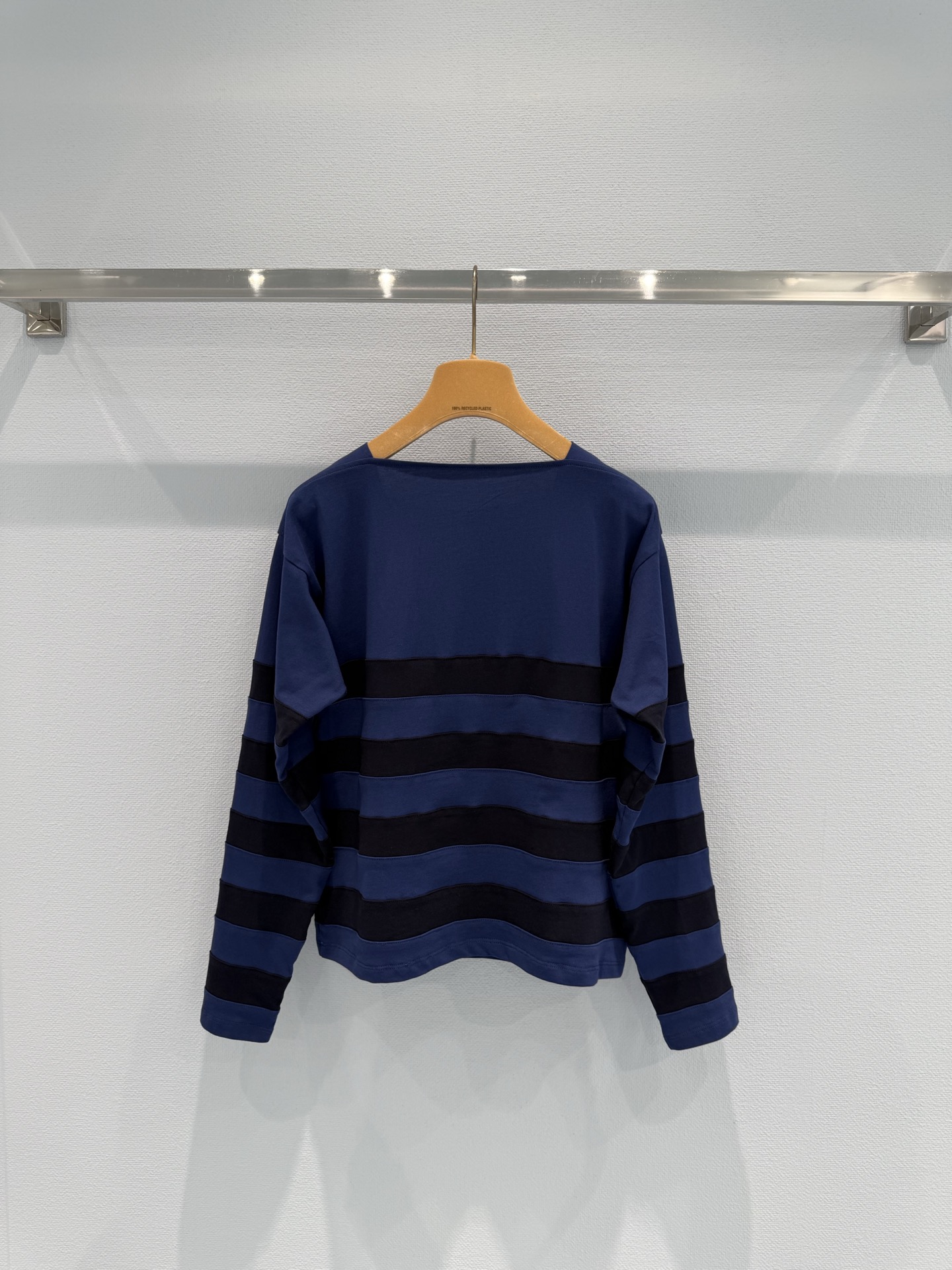 MiuMiu 미우미우 배색 스트라이프 긴팔 티셔츠 의류