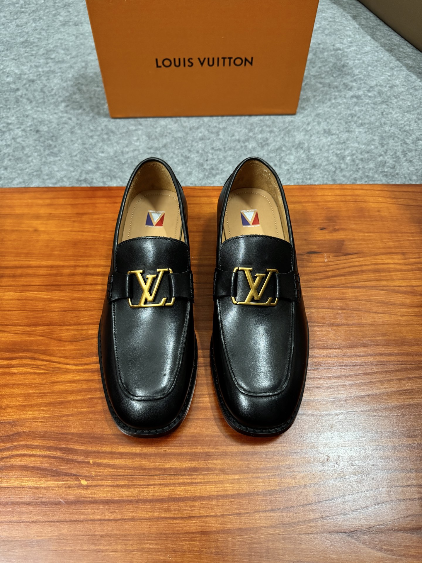 Louis Vuitton LV 루이비통 남성 로퍼 구두 신발