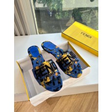 Fendi 펜디 슬리퍼 / 뮬 샌들 신발