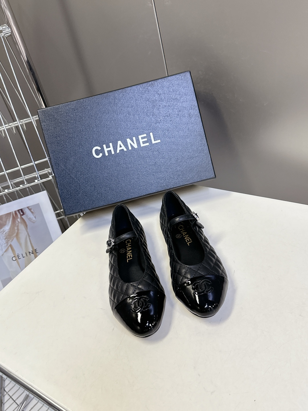 CHANEL 샤넬 클래식 플랫 슈즈 단화 신발