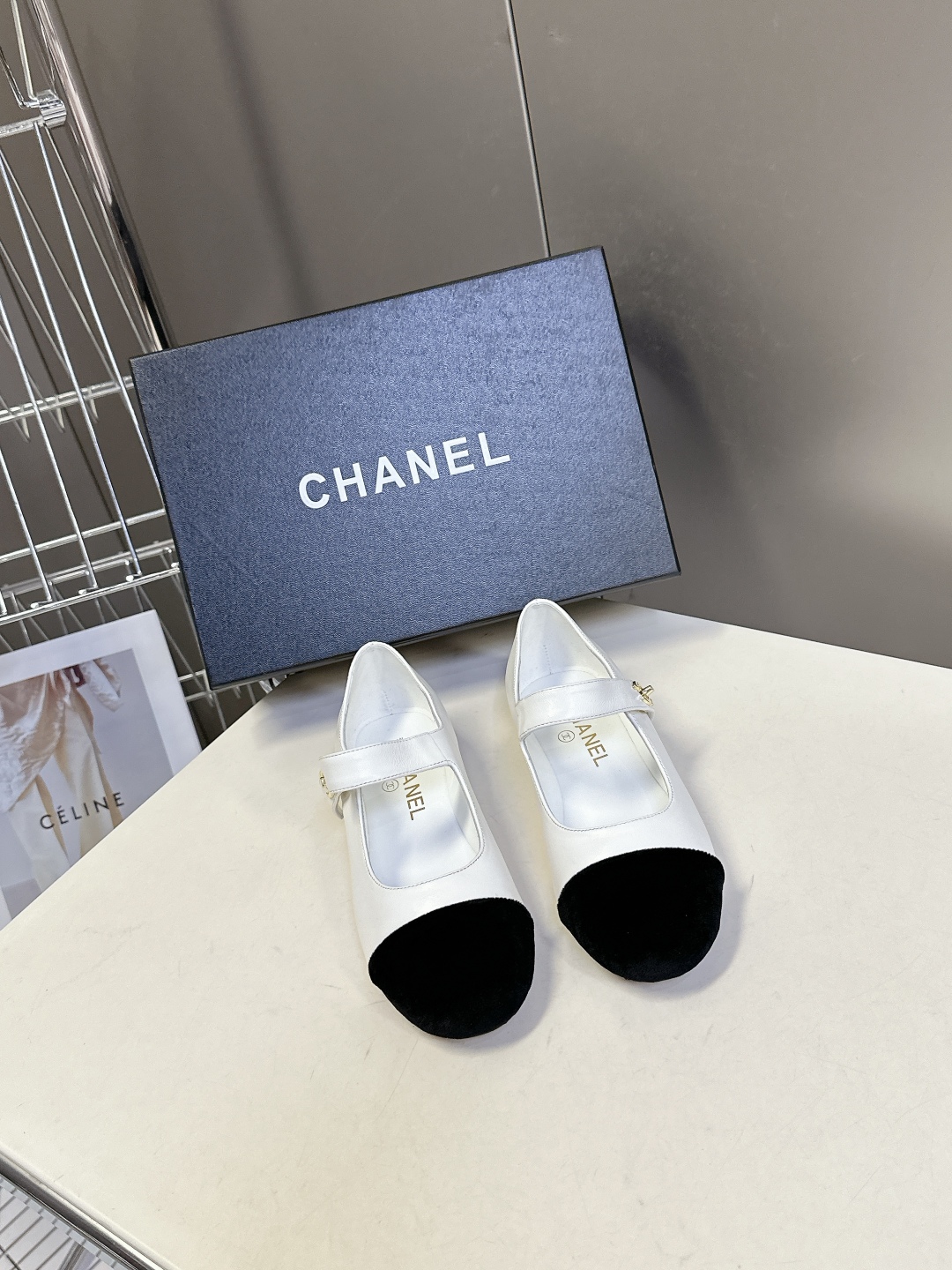 CHANEL 샤넬 클래식 플랫 슈즈 신발