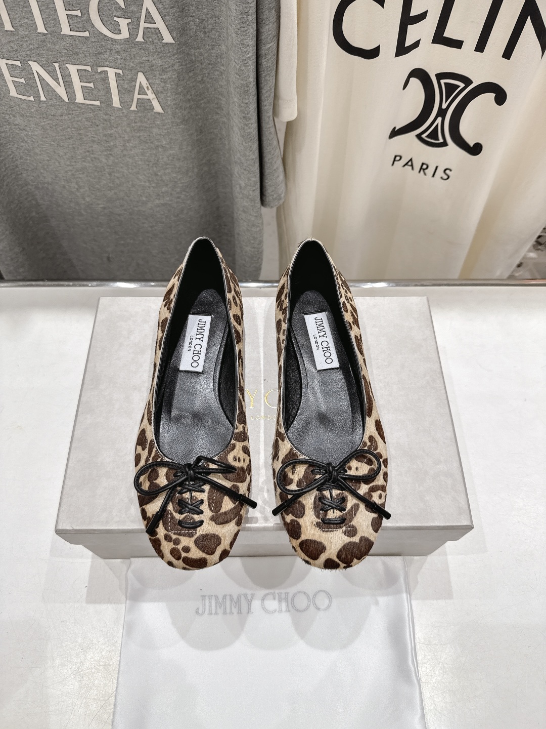 JIMMY CHOO 지미추 리본 스트랩 플랫 슈즈 신발