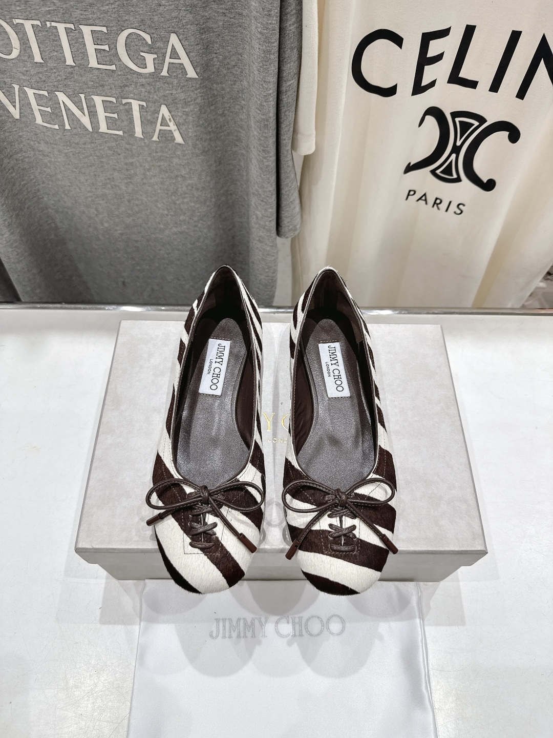 JIMMY CHOO 지미추 리본 스트랩 플랫 슈즈 신발