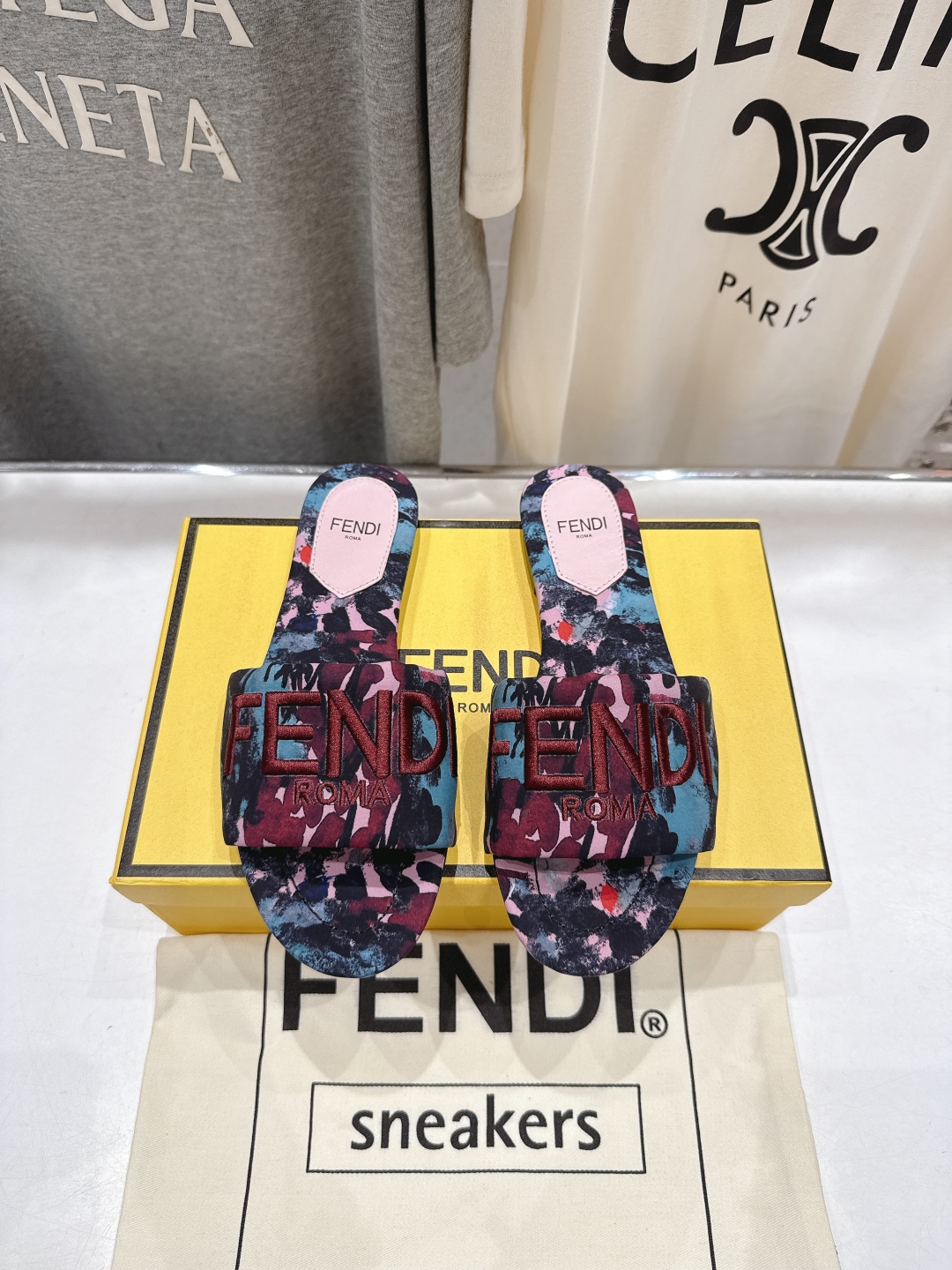 Fendi 펜디 플랫 슬리퍼 신발