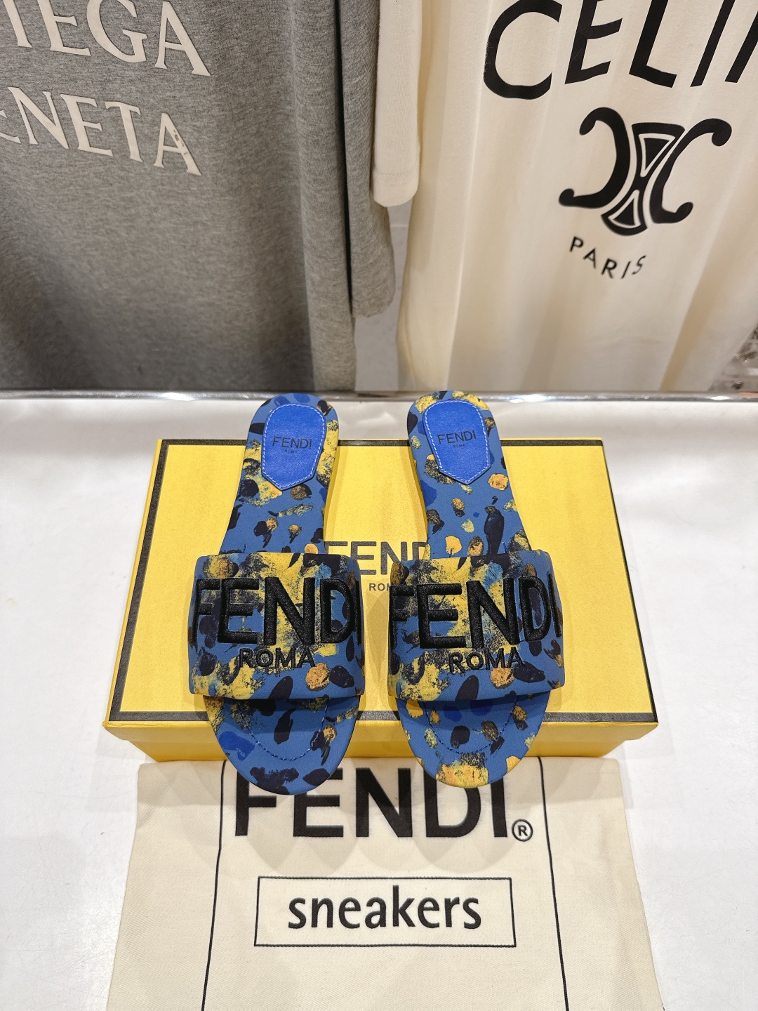 Fendi 펜디 플랫 슬리퍼 신발