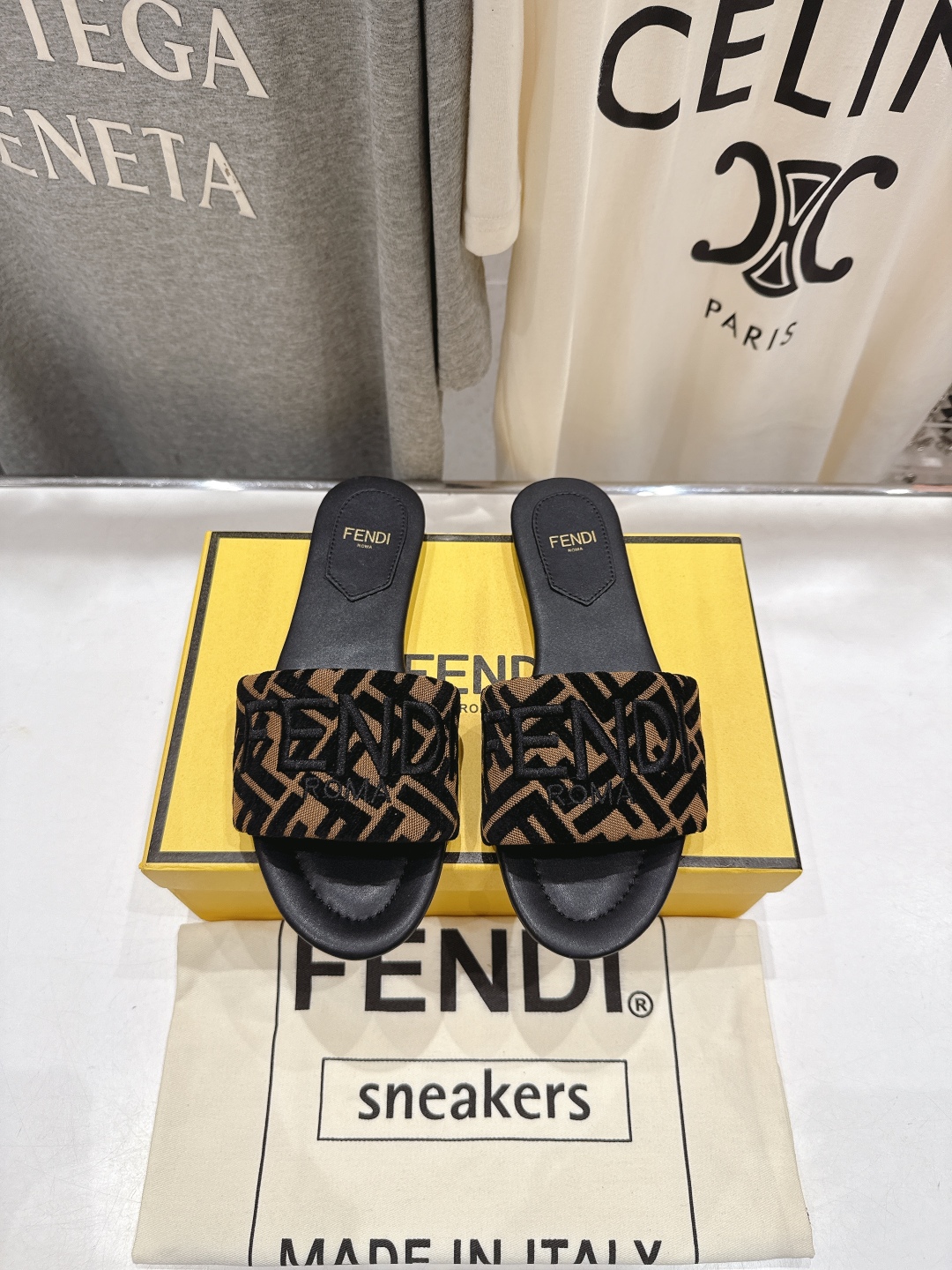 Fendi 펜디 플랫 슬리퍼 신발