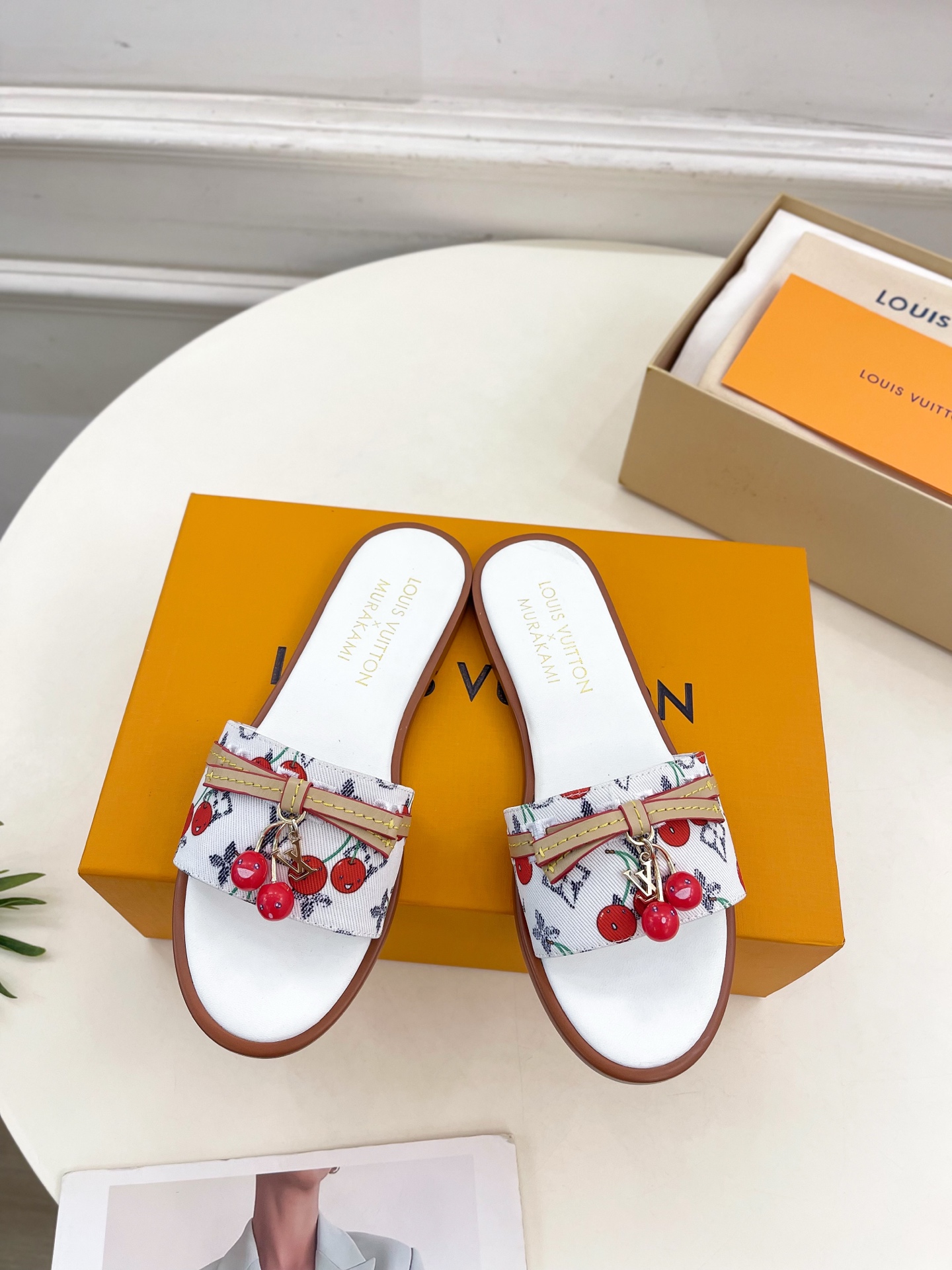 LV 루이비통 플랫 슬리퍼 신발