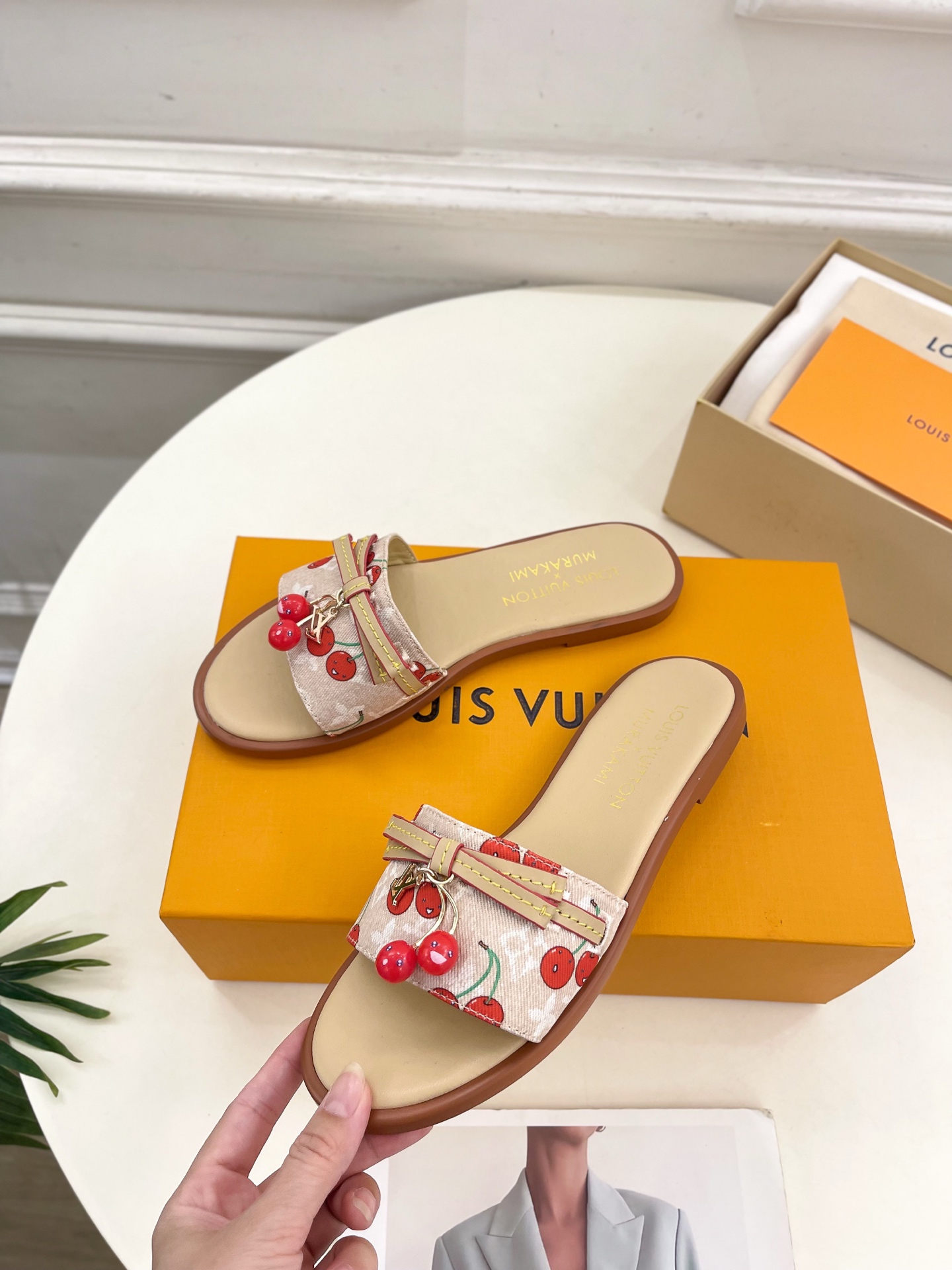 LV 루이비통 플랫 슬리퍼 신발