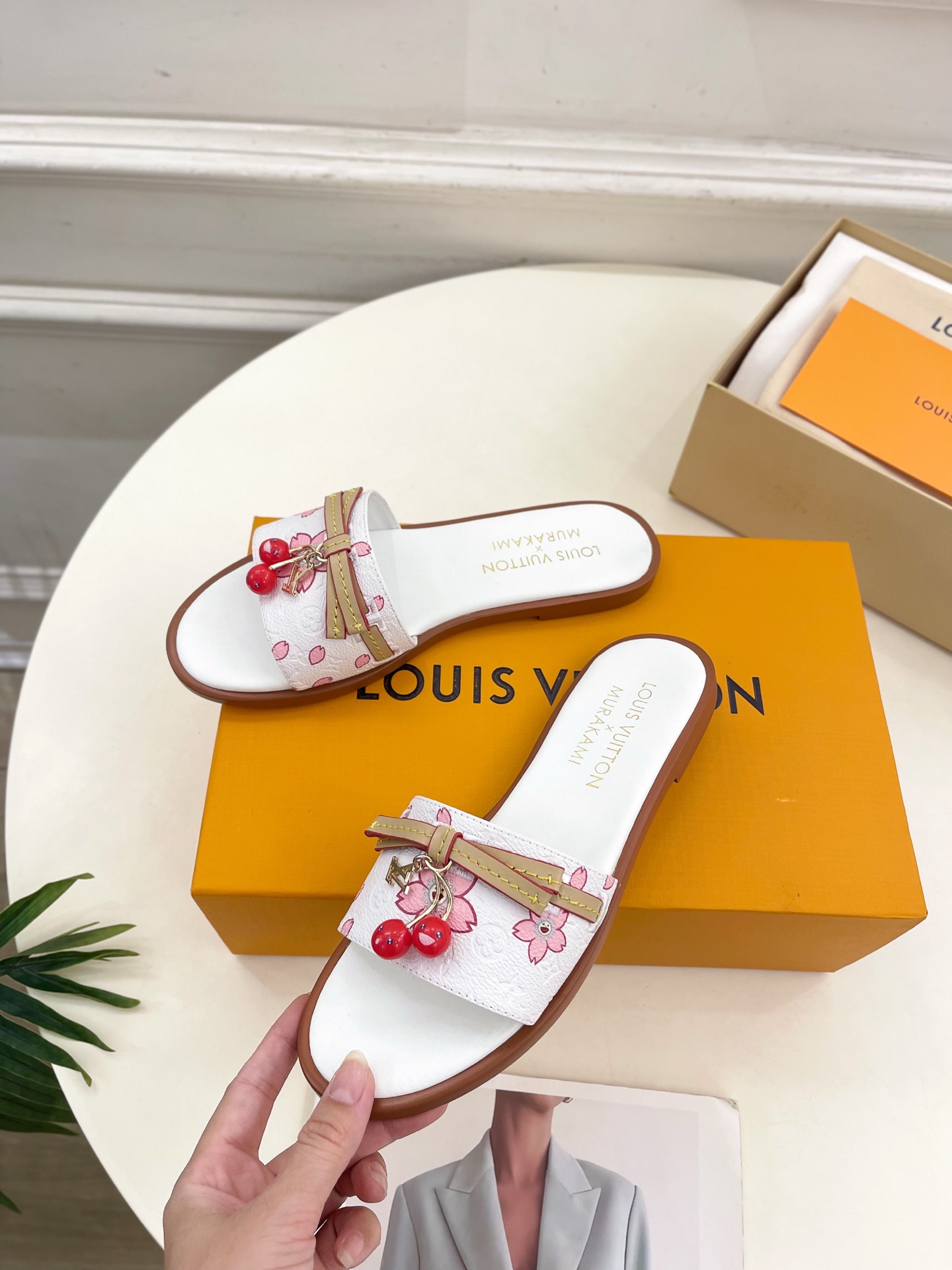 LV 루이비통 플랫 슬리퍼 신발