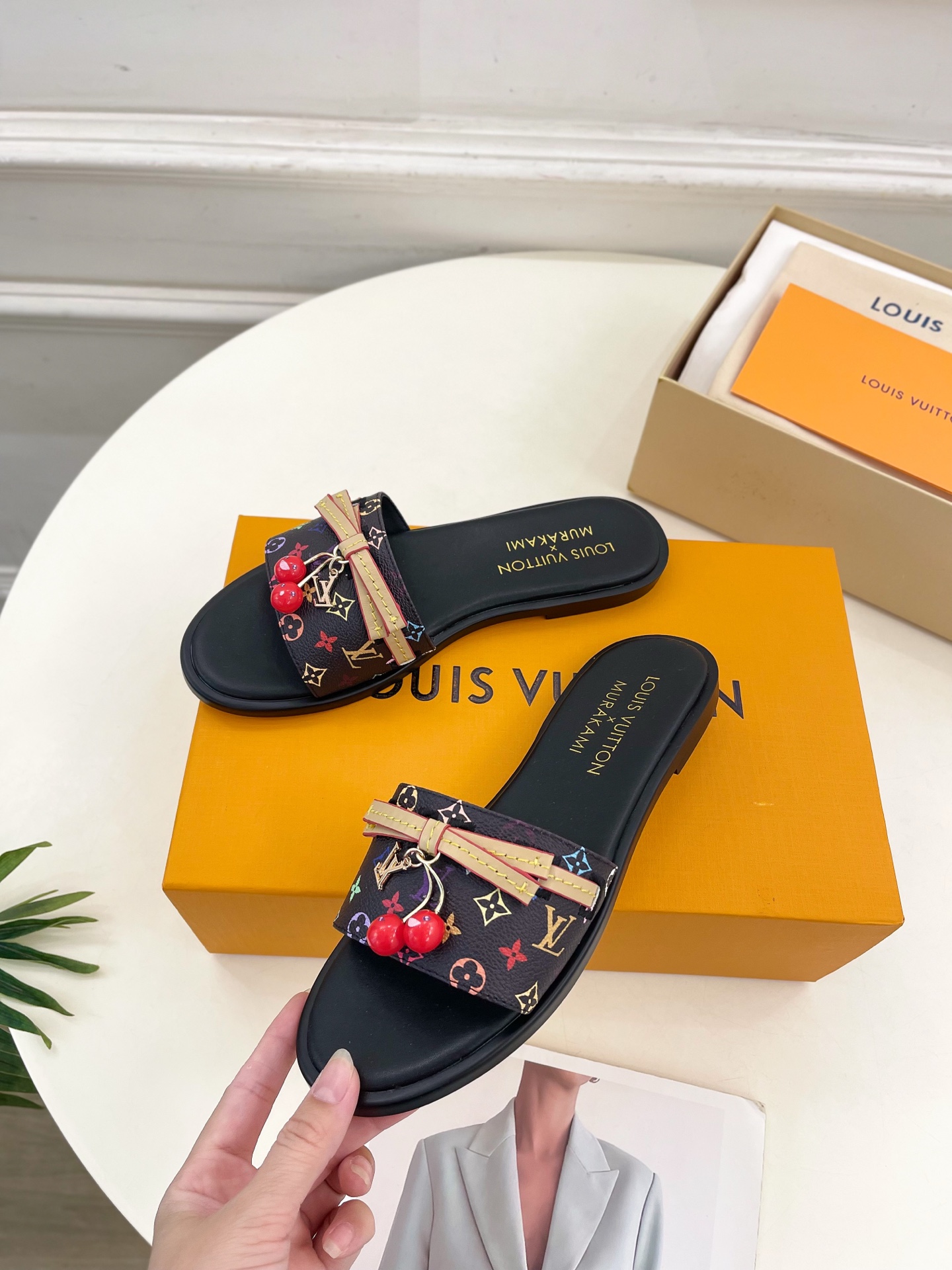 LV 루이비통 플랫 슬리퍼 신발