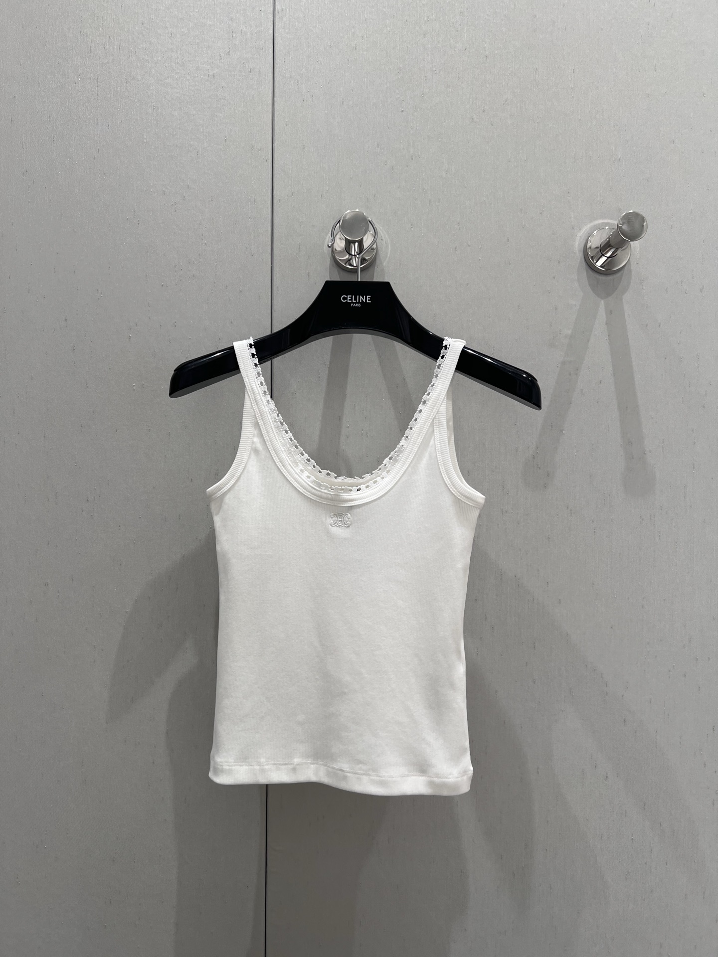 Celine 셀린느 화이트 자수 레이스 나시 탑 상의 의류