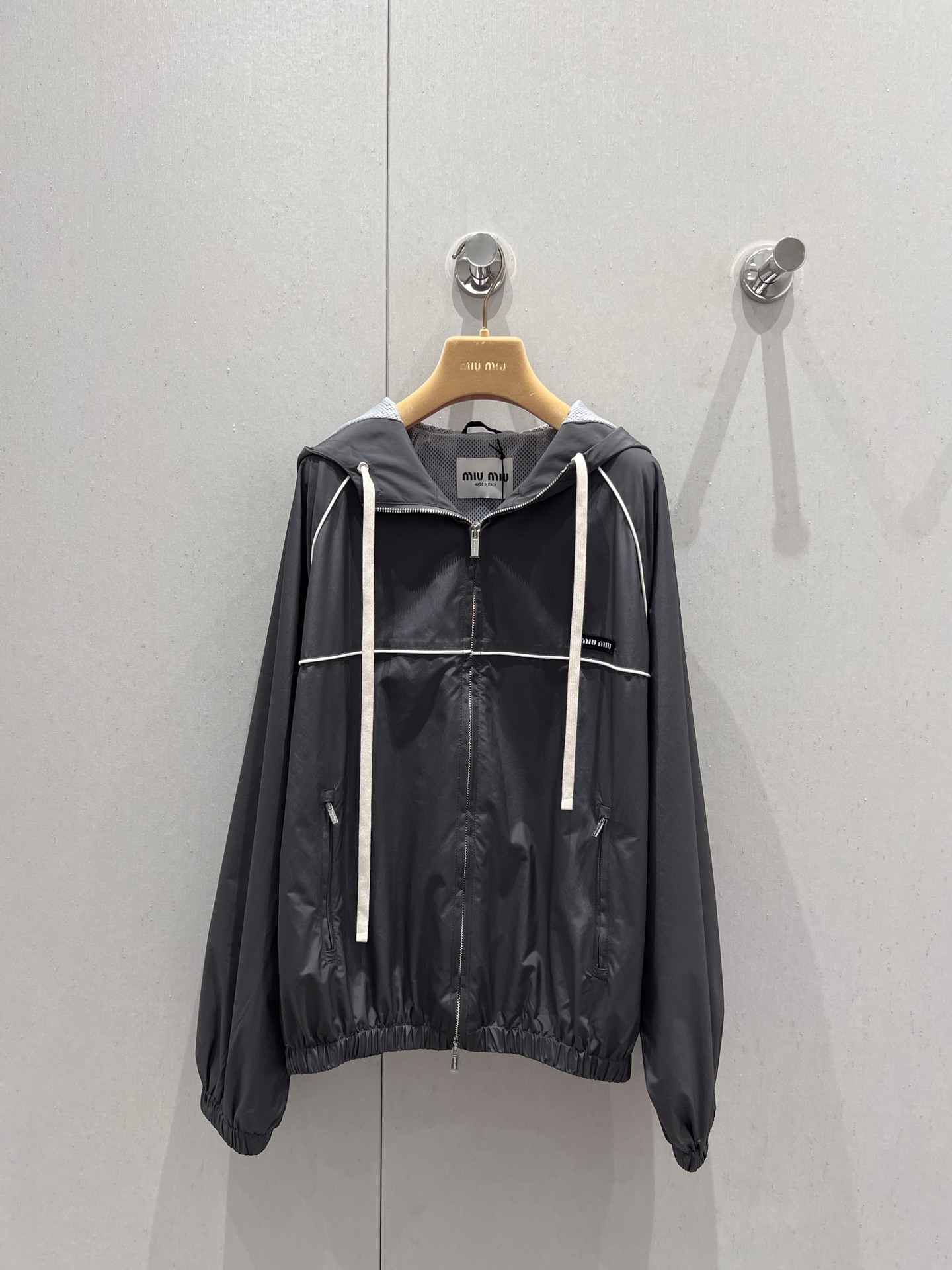 MiuMiu 미우미우 바람막이 자켓 점퍼 의류