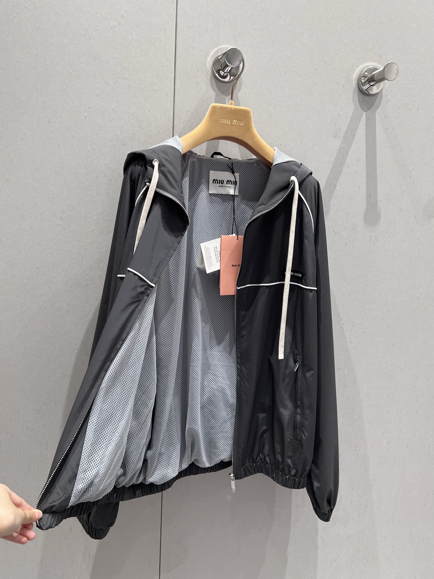 MiuMiu 미우미우 바람막이 자켓 점퍼 의류