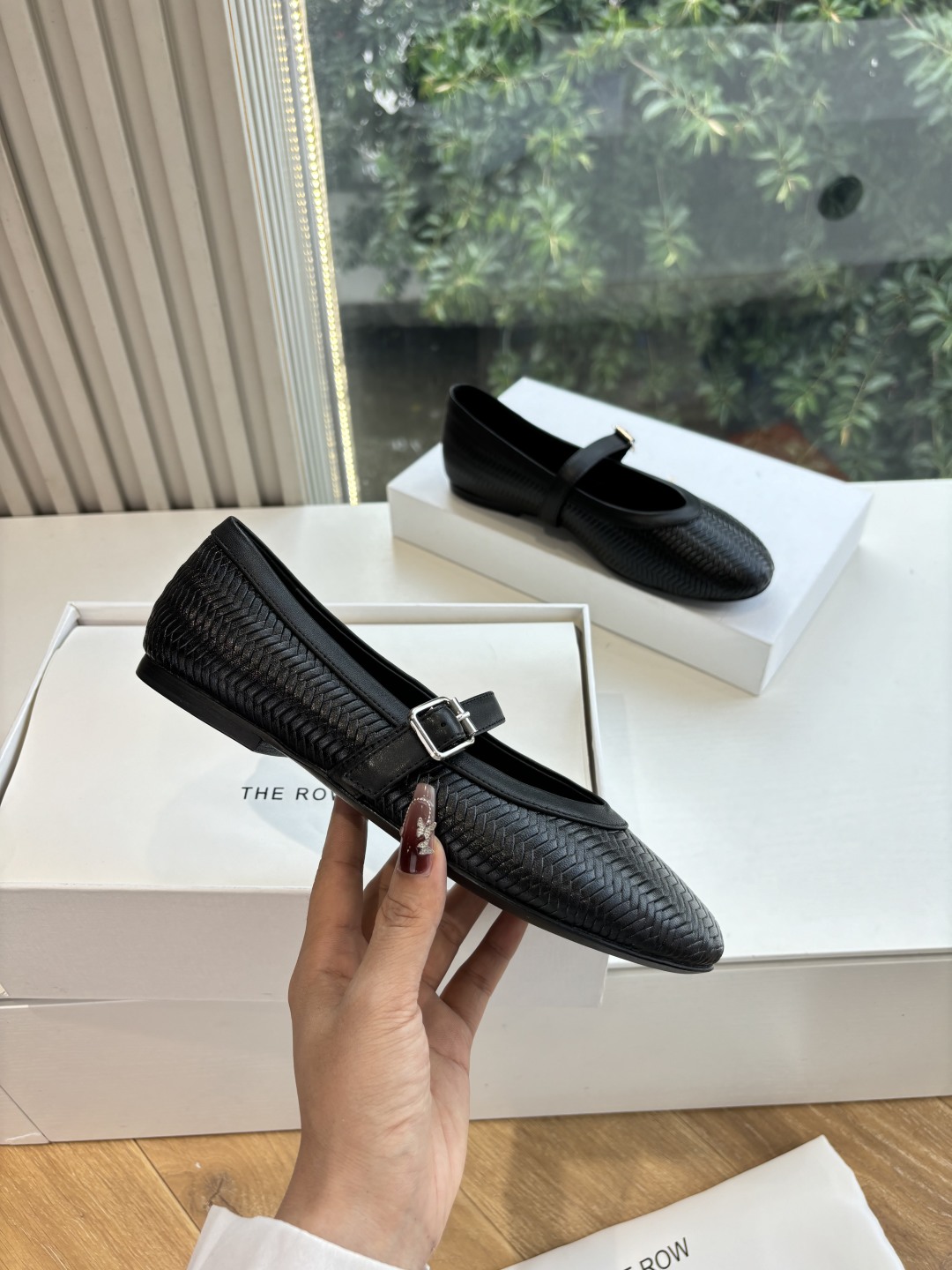 The Row 더 로우 양가죽 라운드토 플랫 슈즈 로퍼 단화 신발