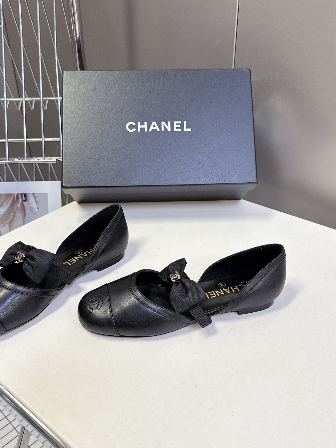 CHANEL 샤넬 리본 포인트 플랫 슈즈 단화 구두 신발