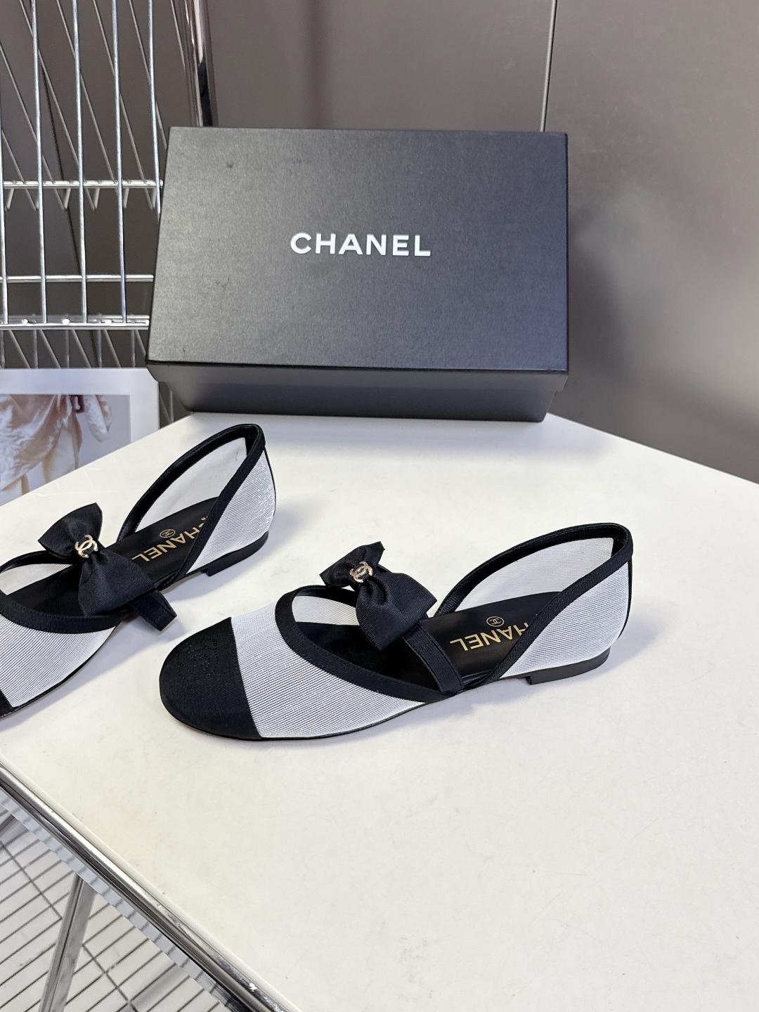 CHANEL 샤넬 리본 포인트 플랫 슈즈 단화 구두 신발