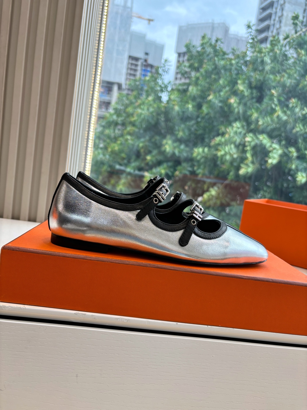 Hermes 에르메스 Kelly 켈리 버클 중굽 샌들 플랫 슈즈 신발