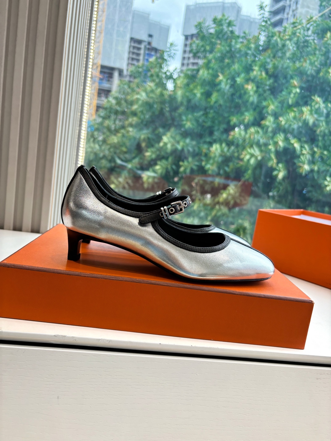 Hermes 에르메스 Kelly 켈리 버클 중굽 샌들 구두 신발