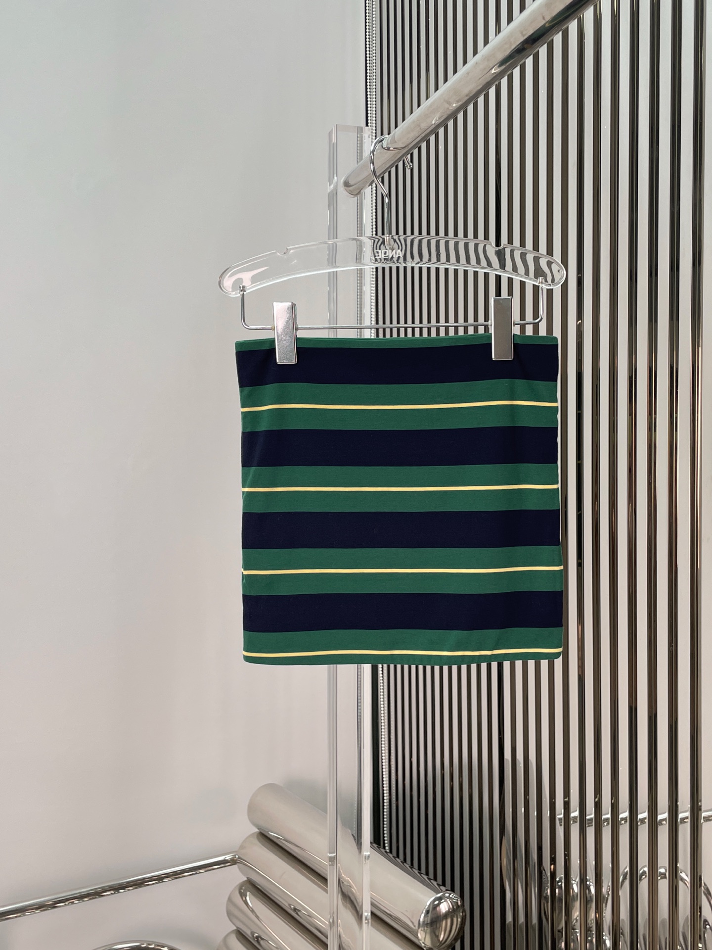 MIUMIU 미우미우 스트라이프 튜브탑 상의 탑 의류