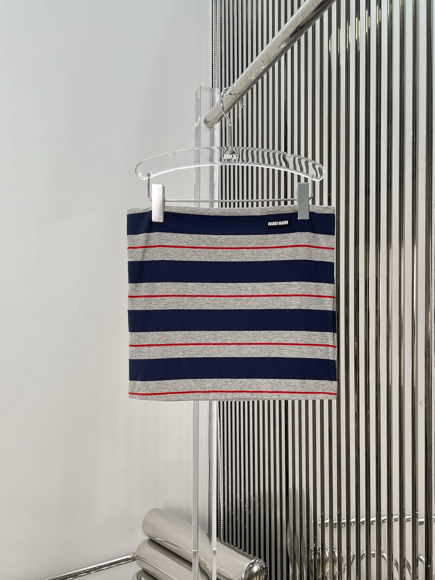 MIUMIU 미우미우 스트라이프 튜브탑 상의 탑 의류