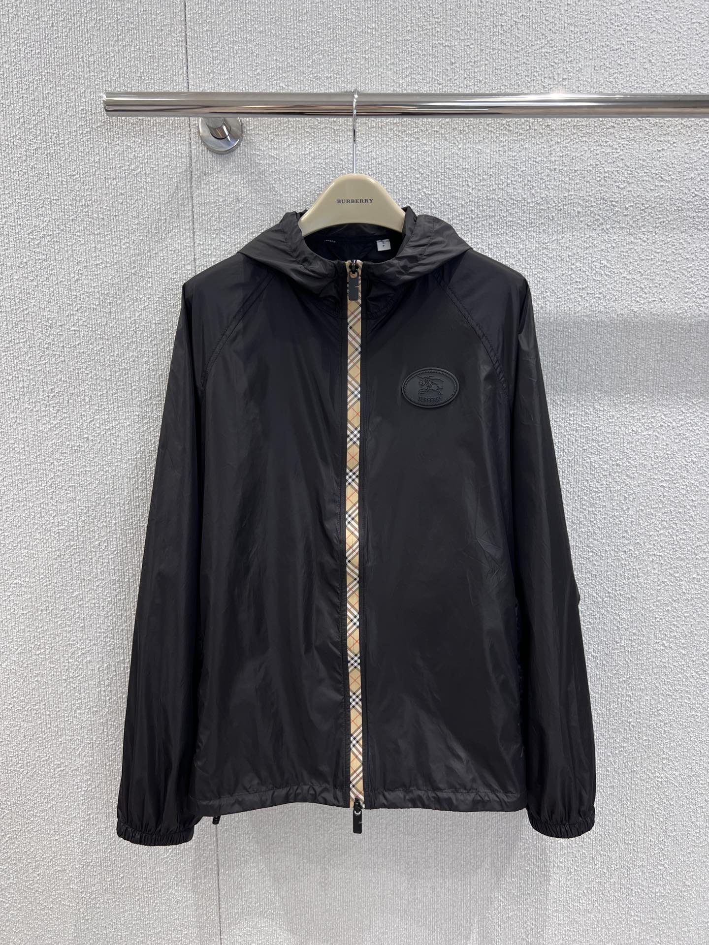Burberry 버버리 후드 집업 점퍼 자켓 바람막이 의류