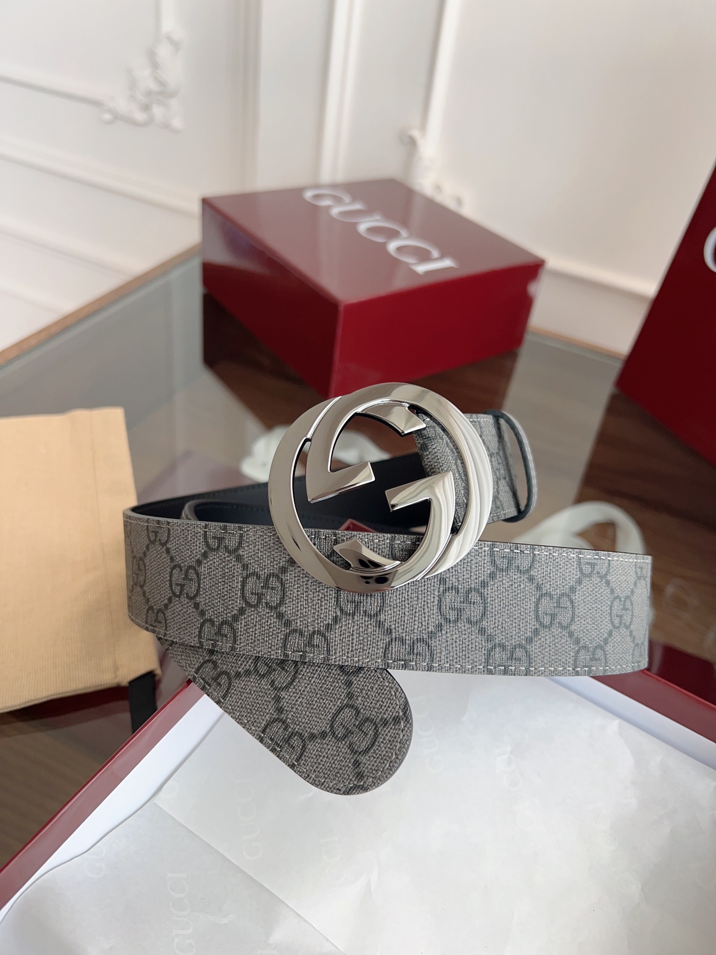 GUCCI 구찌 클래식 소가죽 벨트