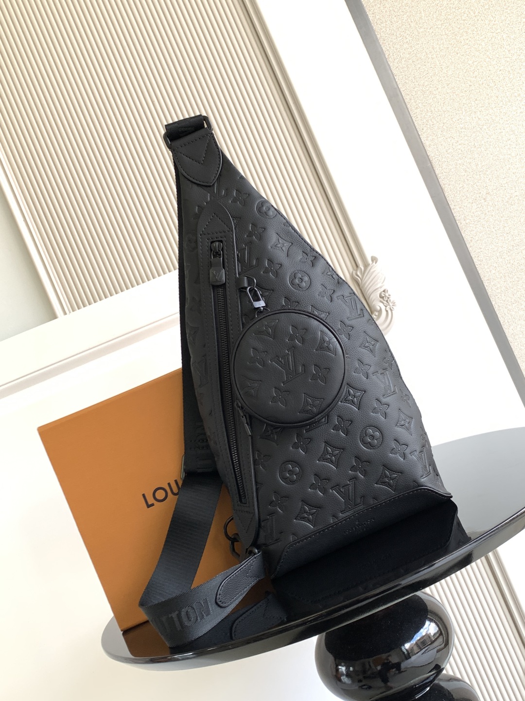 LV 루이비통 슬링백 가방