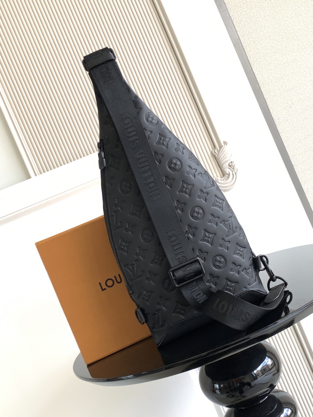 LV 루이비통 슬링백 가방