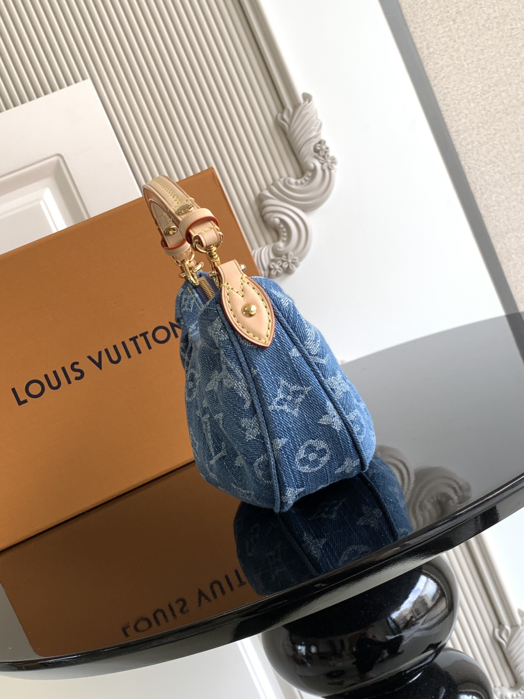 LV 루이비통 Pochette Vallee 핸드백 가방