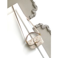 LV 루이비통 Nano Diane (나노 디안) 핸드백 가방