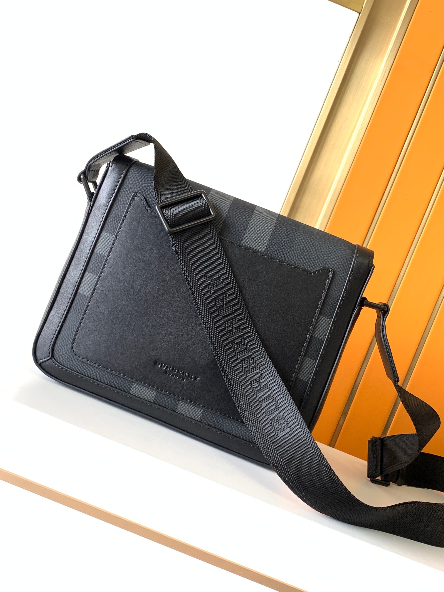 Burberry 버버리 크로스백 가방