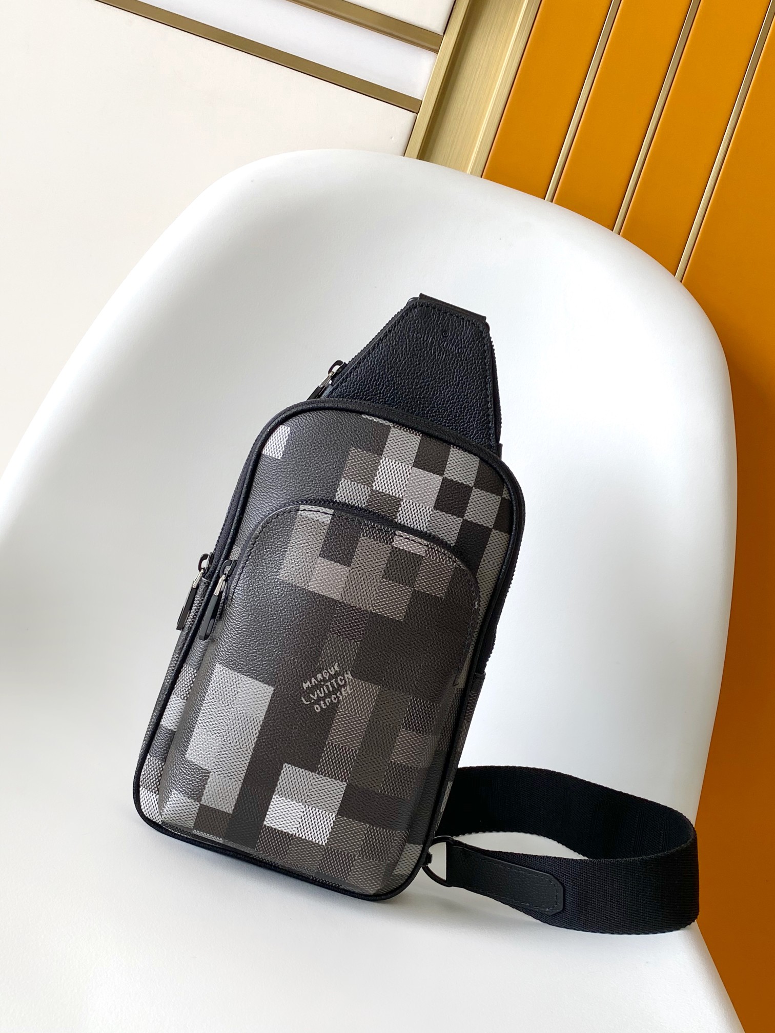 LV 루이비통 슬링백 가방