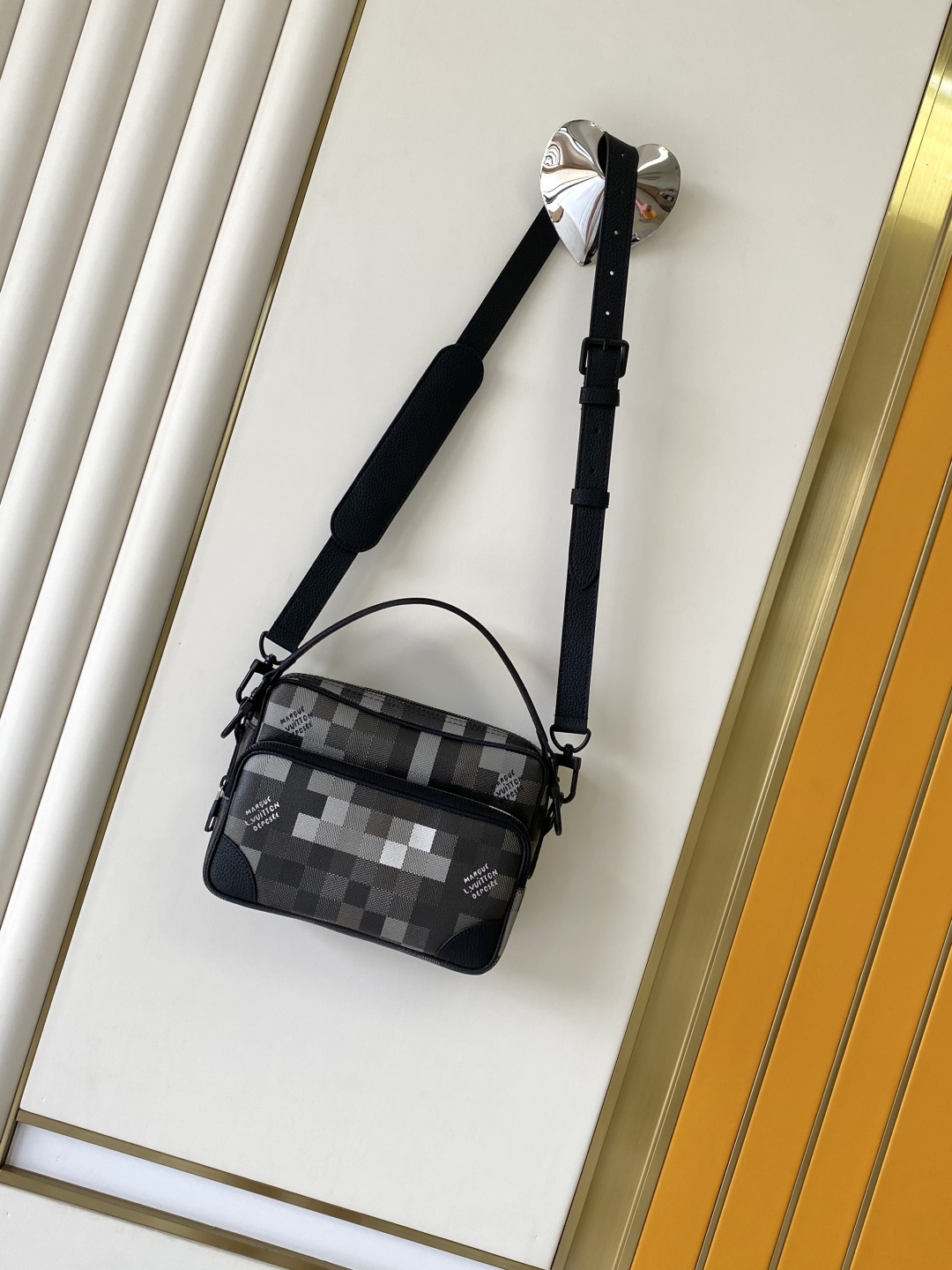 LV 루이비통 메신저백 크로스백 가방