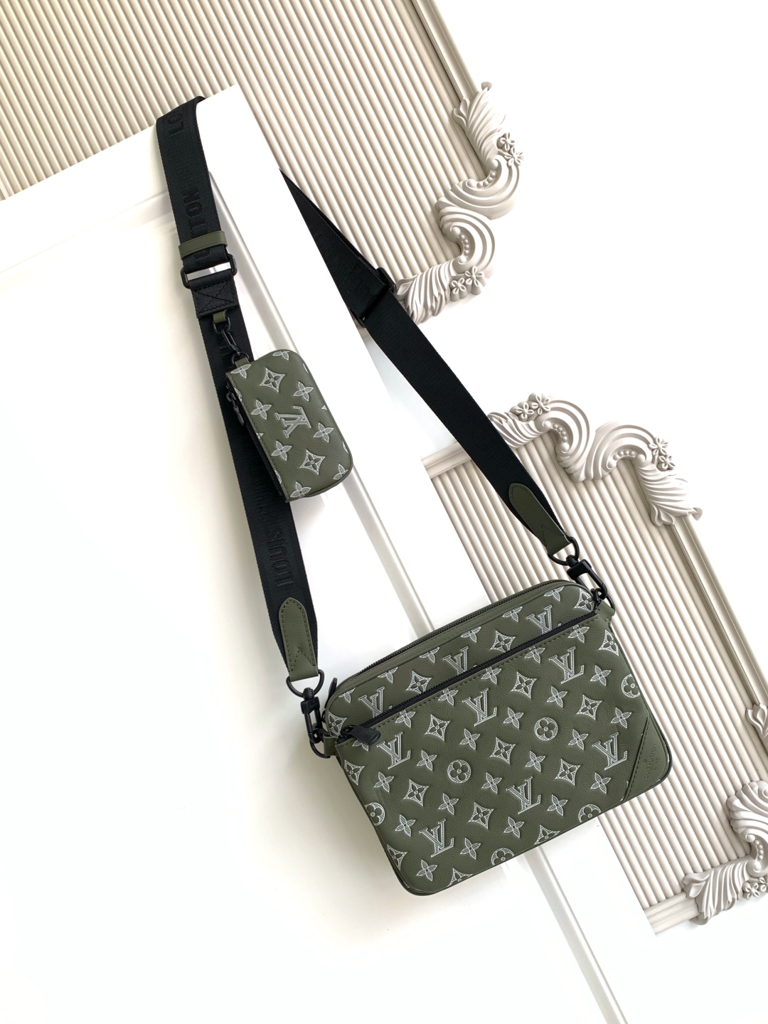 LV 루이비통 메신저백 크로스백 가방