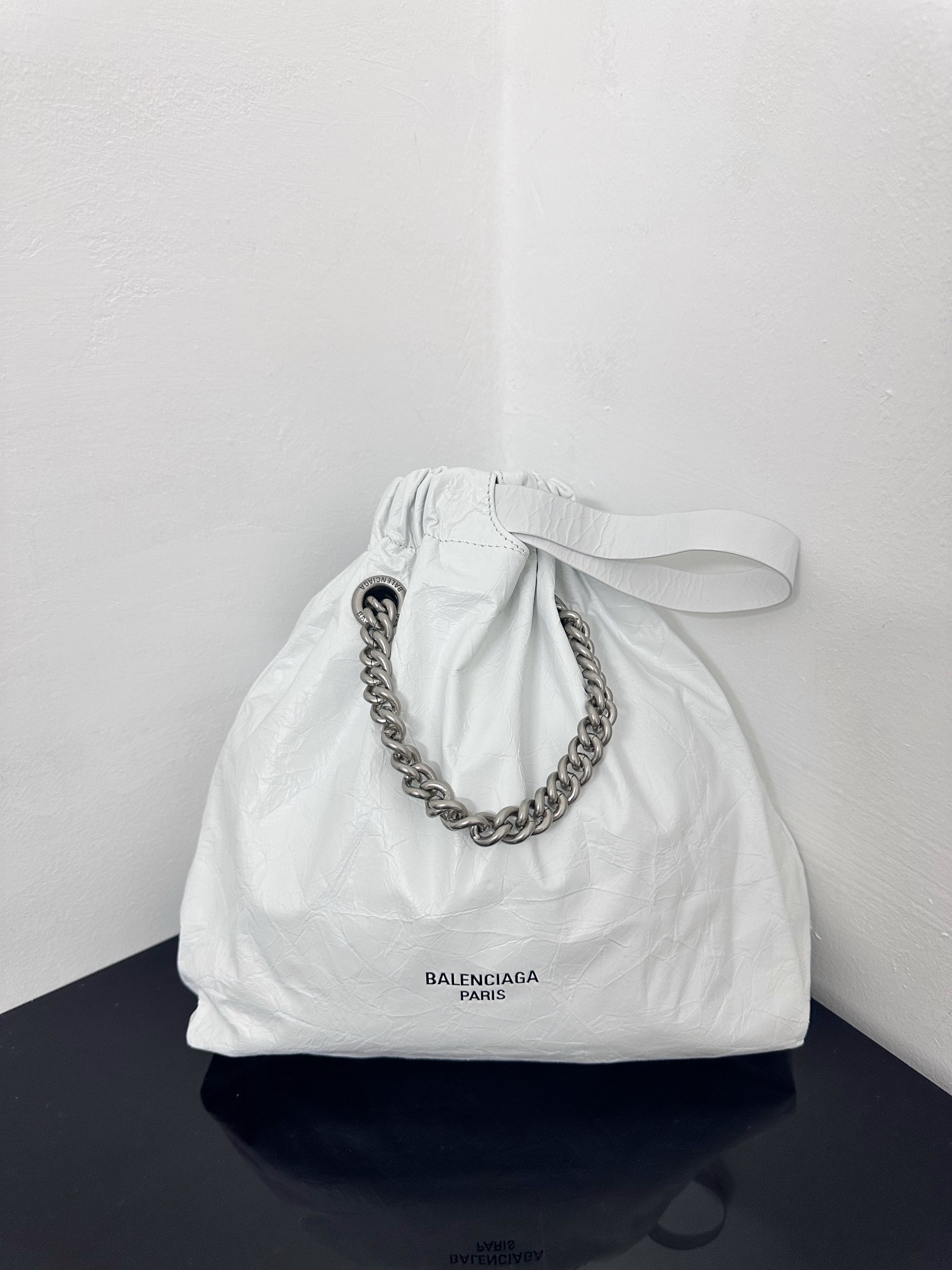 Balenciaga 발렌시아가 크러시 토트백 스몰 (화이트 주름) 가방