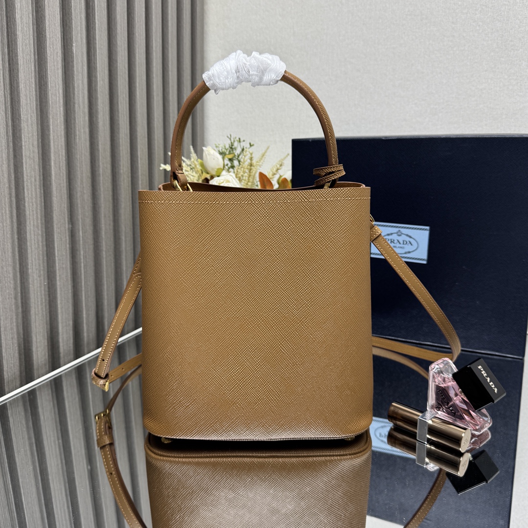 PRADA 프라다 1BA212 사피아노 버킷백 가방