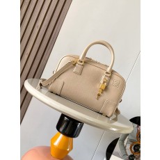 Loewe 로에베 아마조나 23 나파 가죽백 가방