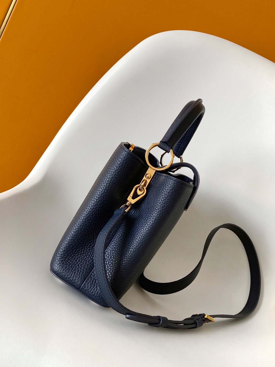 LV 루이비통 Capucines BB 체인백 가방