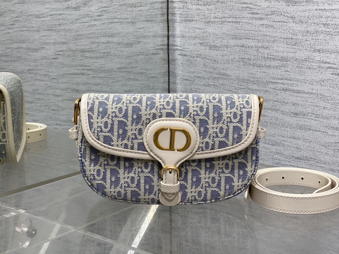 Dior CD Bobby East-West 숄더백 가방