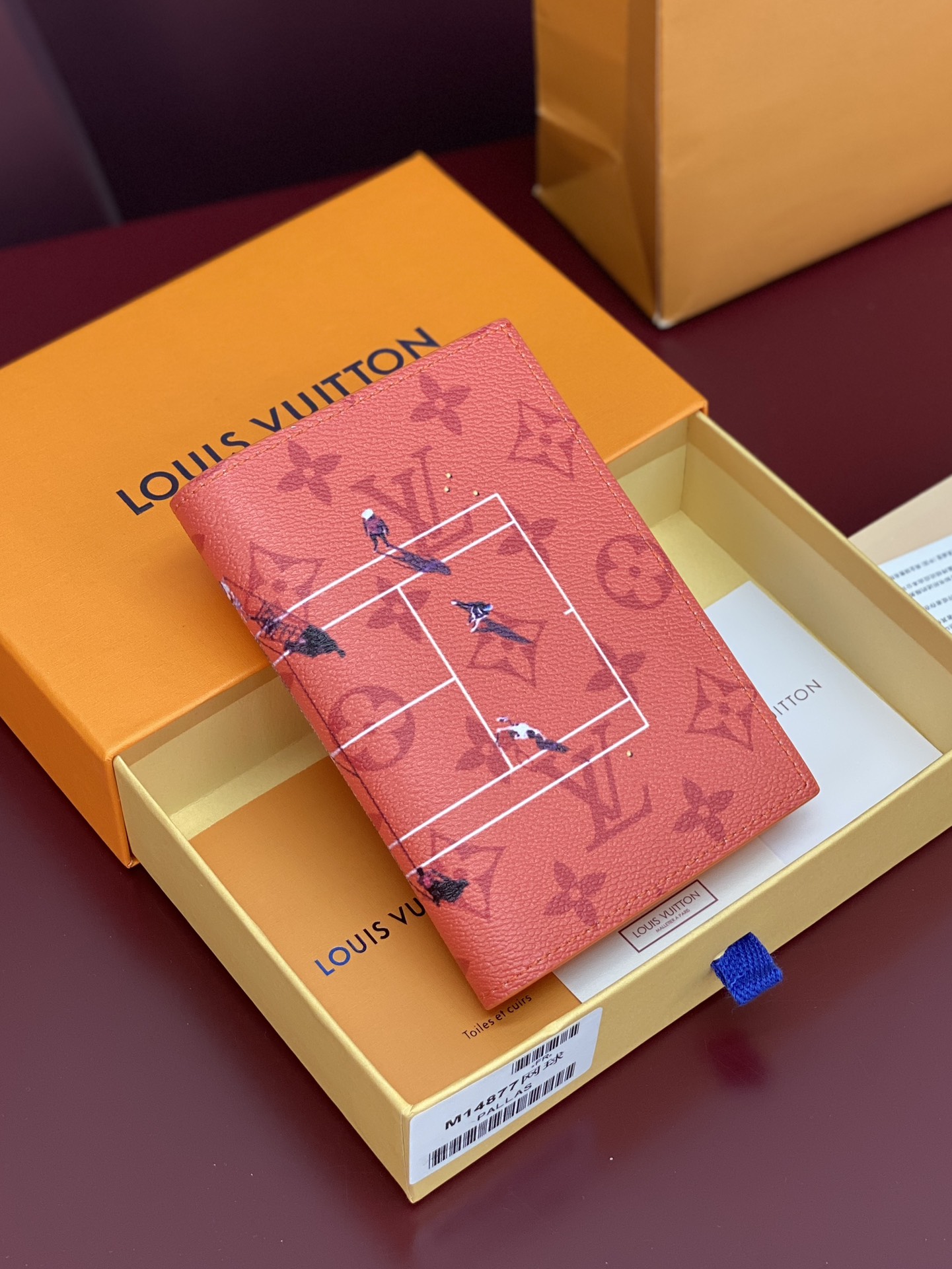 LV 루이비통 M14877 여권 지갑 – 테니스 오렌지 지갑