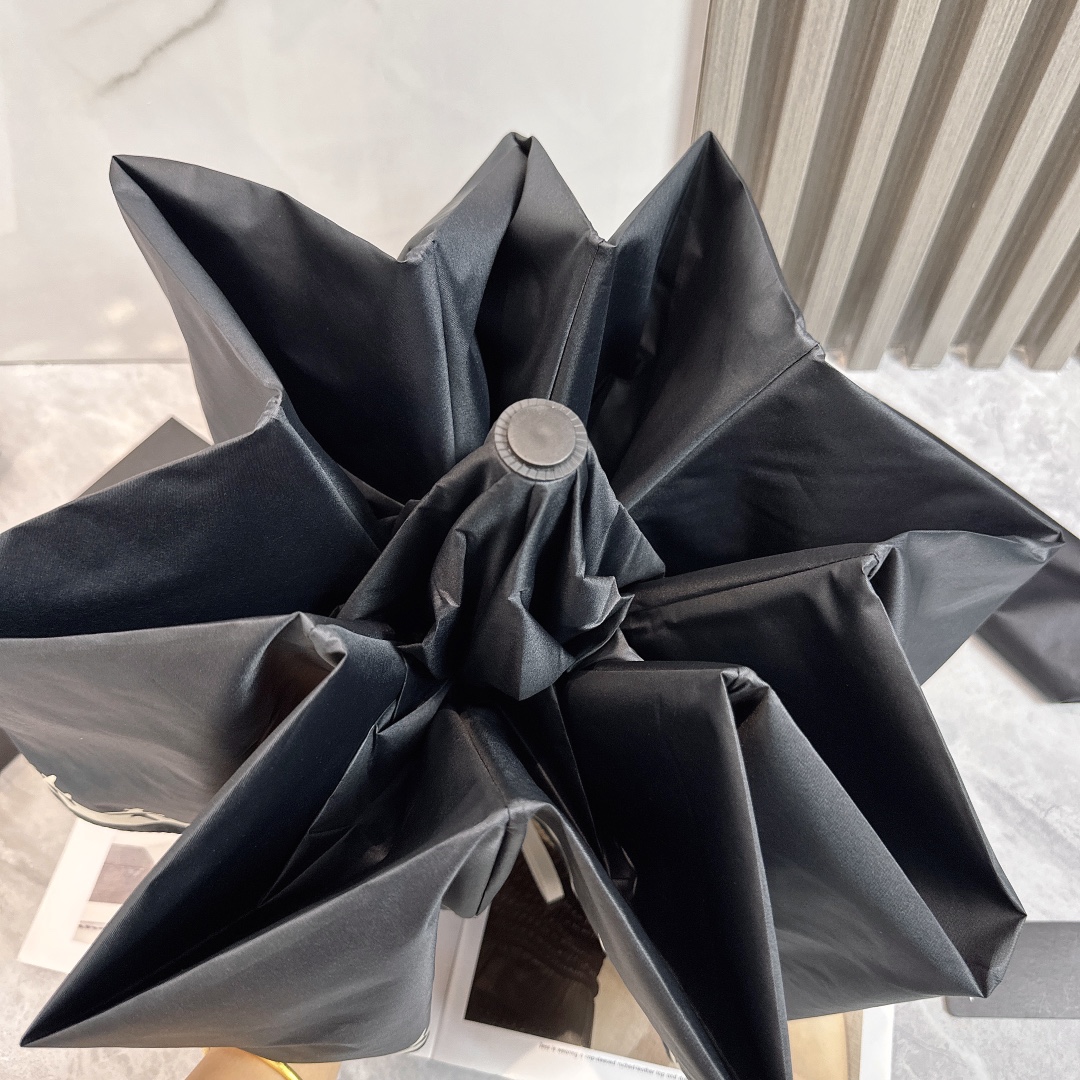 Chanel 샤넬 3단 자동 양산/우산