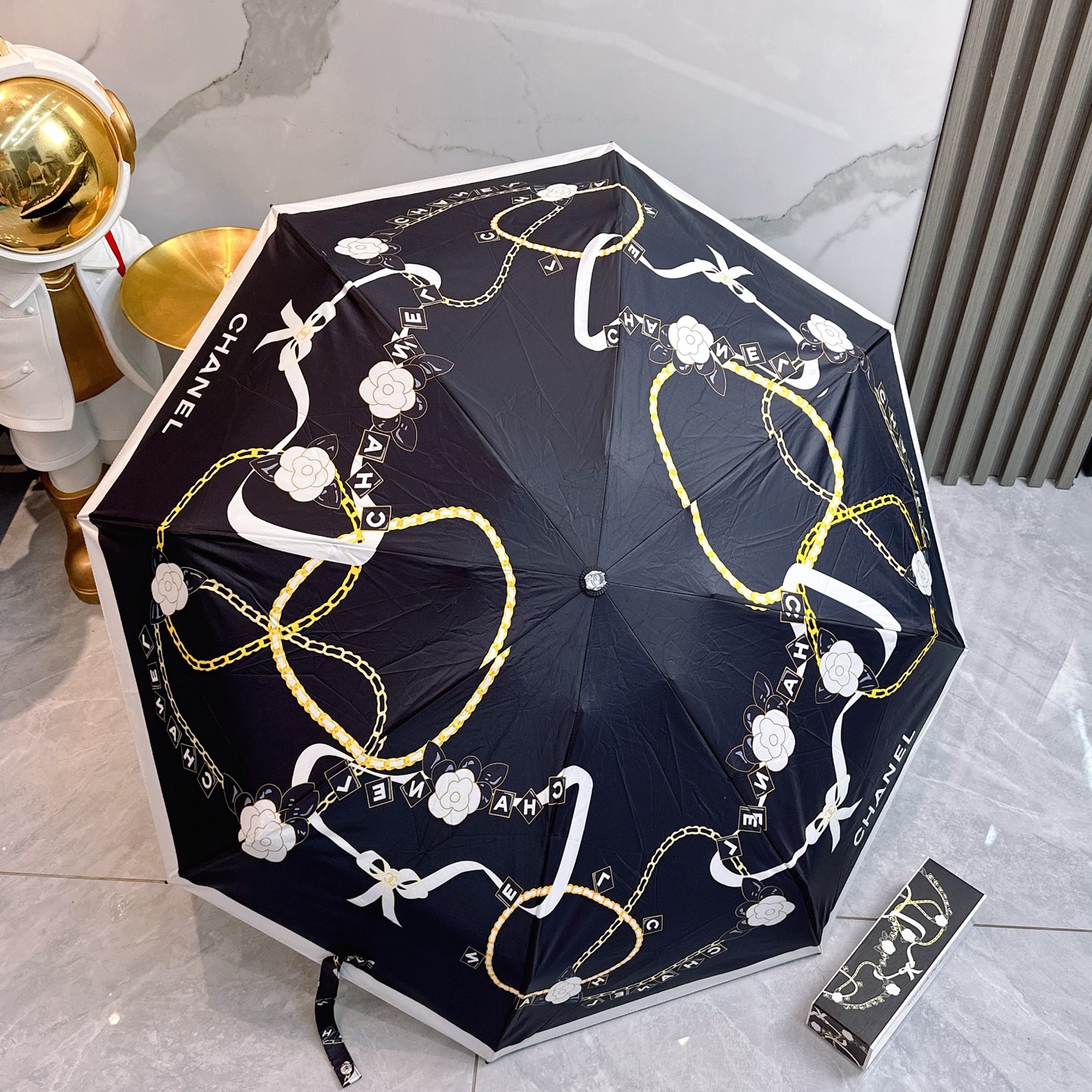 CHANEL 샤넬 양산 / 우산