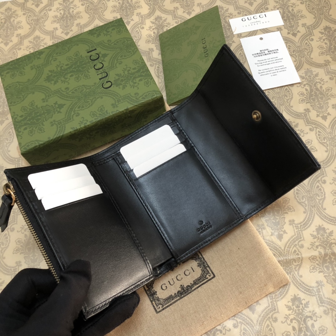 GUCCI 구찌 GG 마몬트 플랩 반지갑 지갑