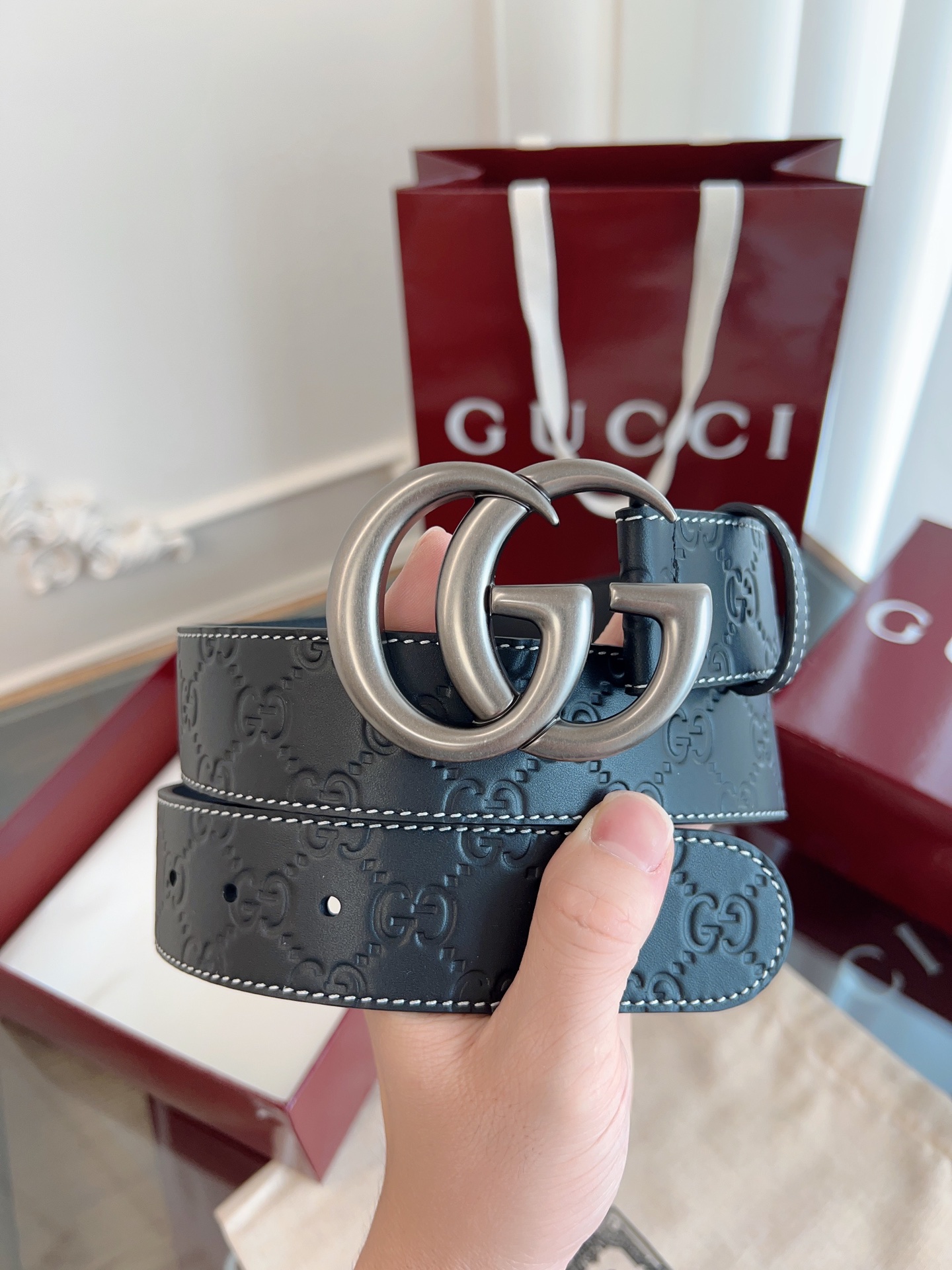 GUCCI 구찌 클래식 엠보 소가죽 벨트