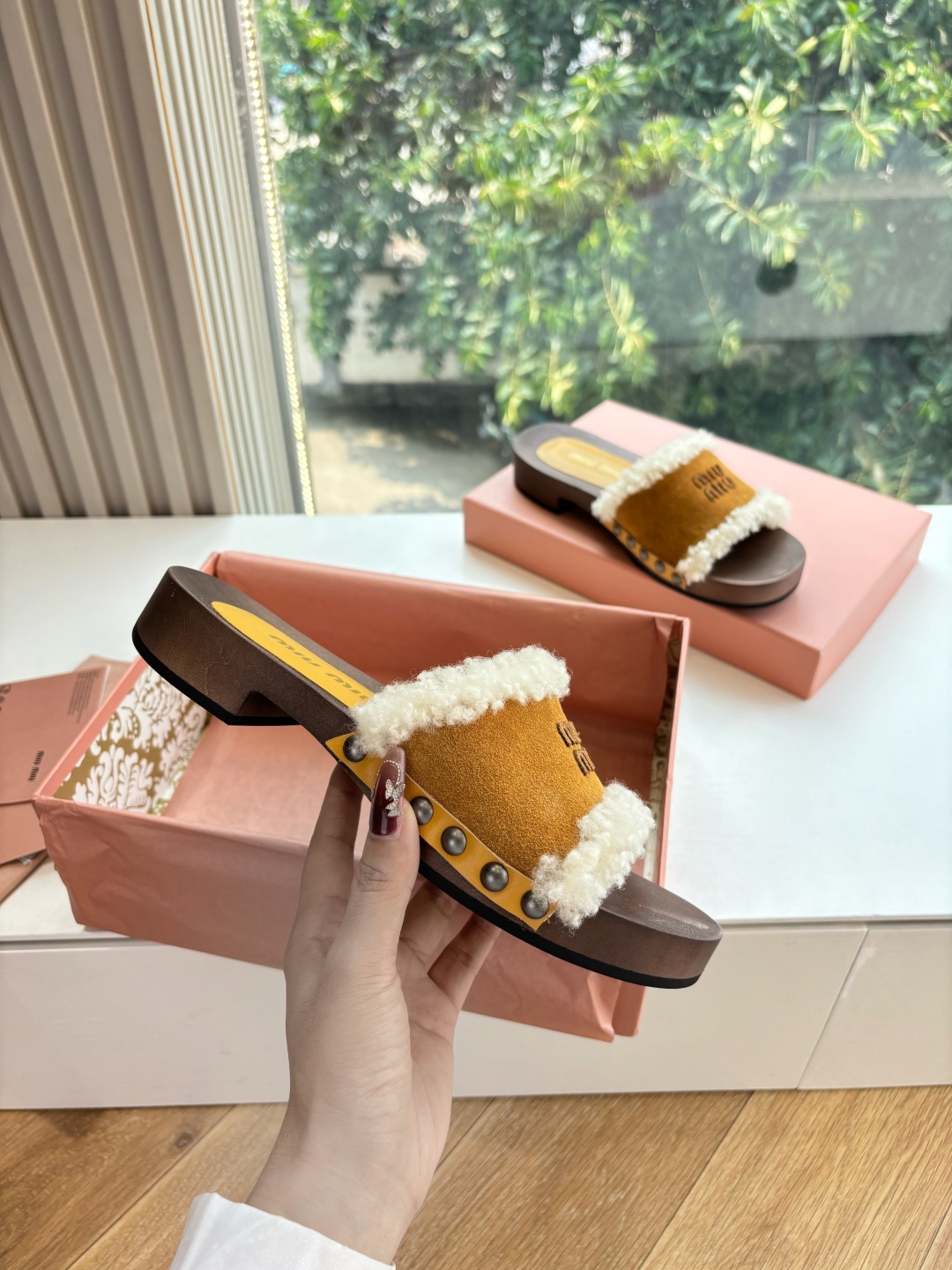 miumiu 미우미우 샌들 슬리퍼 신발