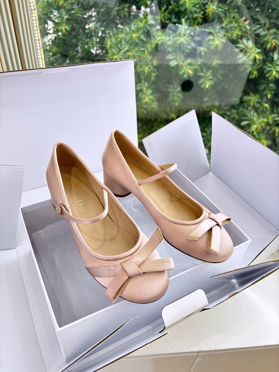 Dior CD 디올 실크 리본 로우 굽 슈즈 구두 신발