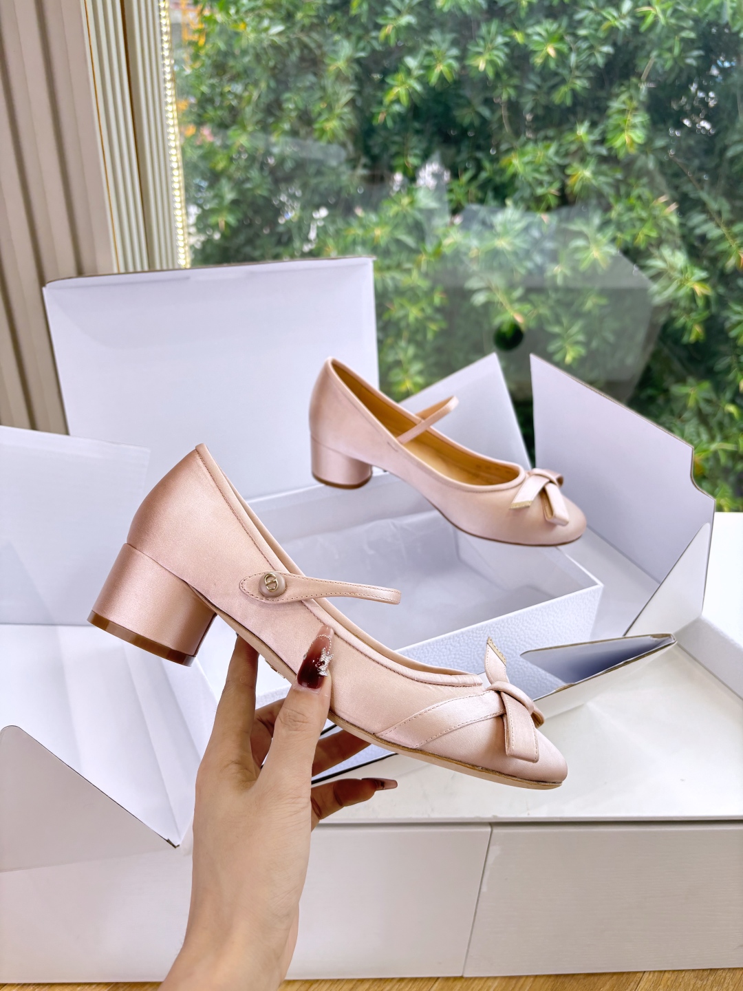 Dior CD 디올 실크 리본 로우 굽 슈즈 구두 신발